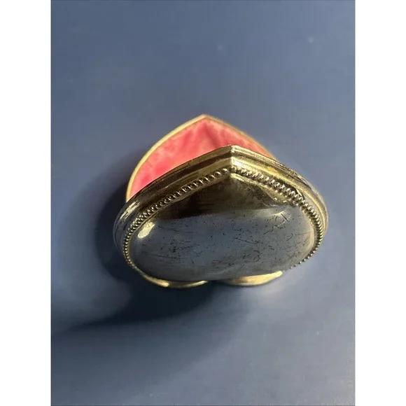 Vintage Silver Tone Heart Jewelry / Trinket Box - Picture 10 of 11